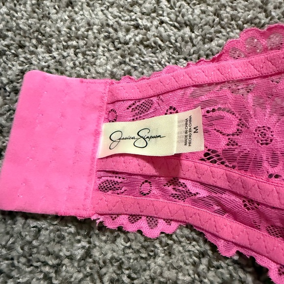 NWOT Jessica Simpson Vibrant Pink Lace Strapless Bralette size Medium - Picture 3 of 3